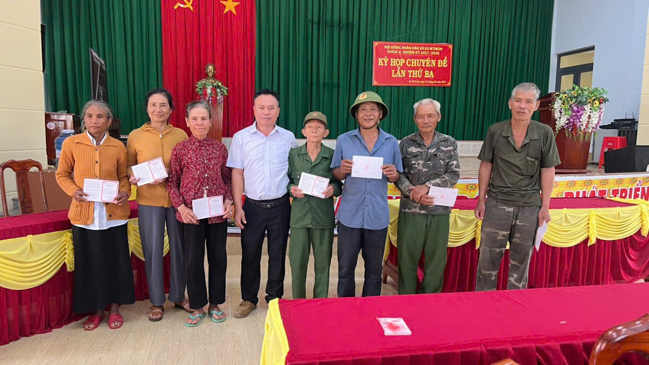 z6552586135802_86dc328e51e8e7130b9676f30800387e