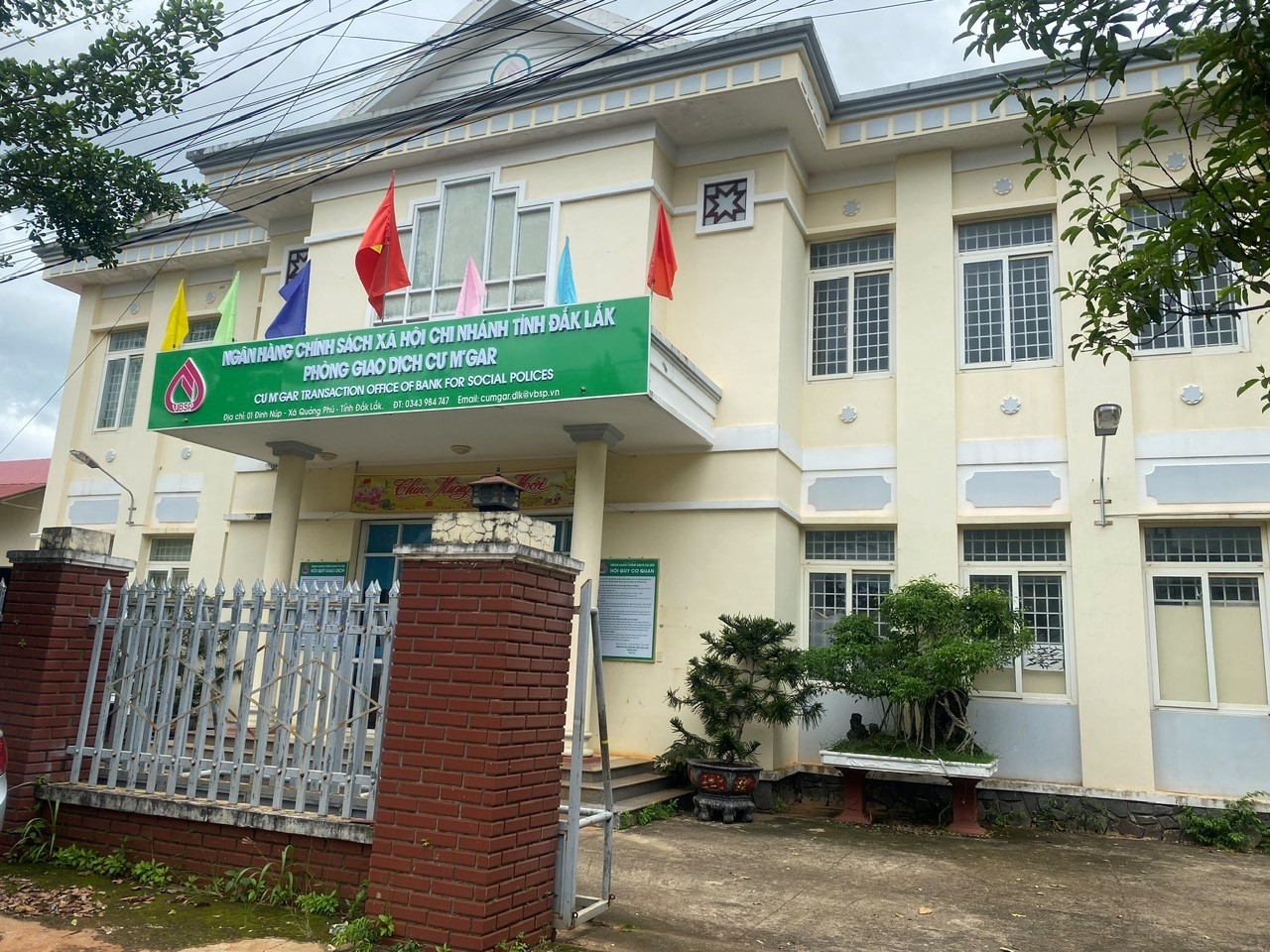 NHCSXH thực hiện giảm lãi suất cho vay đối với khách hàng vay vốn bị ảnh hưởng sau bão số 13